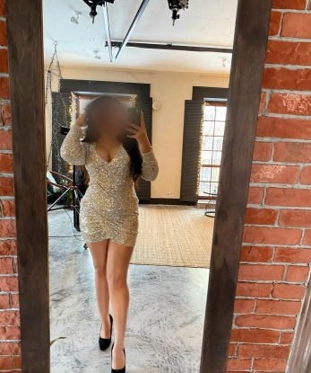 Обворожительная рыжая леди с неутомимым аппетитом к жизни предлагает свои интимные услуги для настоящих ценителей. Гарантирую абсолютную конфиденциальность и полное погружение в мир наслаждения. 4577, 25 лет